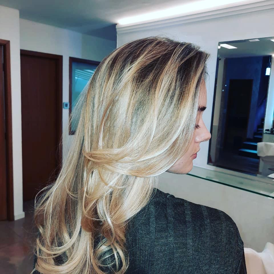Cabelo com coloração feita no Inter Model Centro de Beleza, em Botafogo